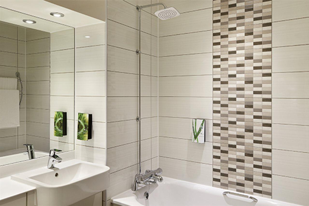 Premier Inn Tring Luaran gambar