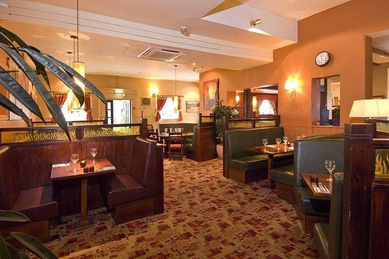 Premier Inn Tring Luaran gambar