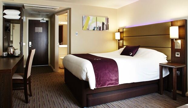 Premier Inn Tring Luaran gambar